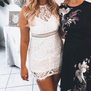 Lace bodycon dress